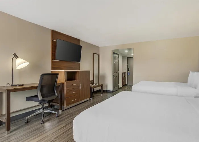 Best Western Plus Lexington Inn