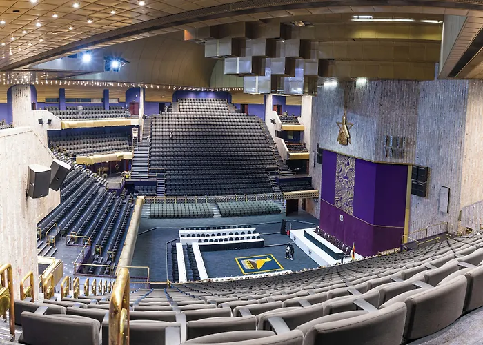 Rainbow Towers Hotel & Conference Centre