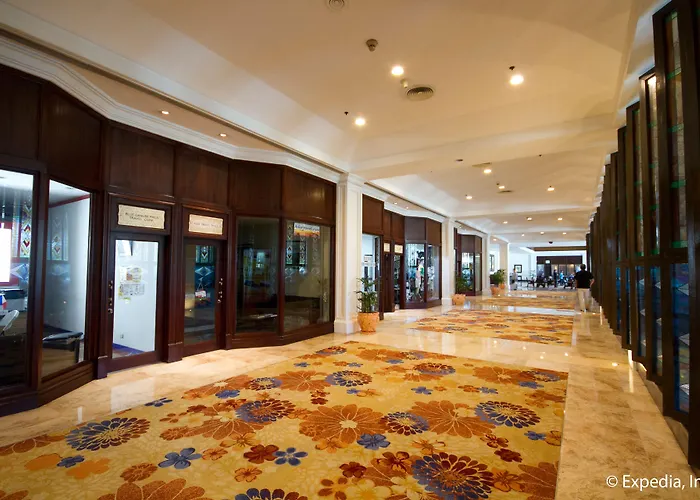 Waterfront Airport Hotel And Casino