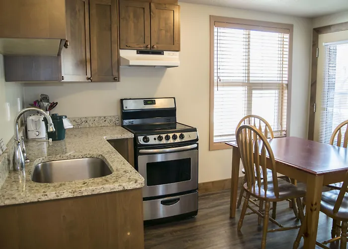 Waterton Lakes Lodge Resort