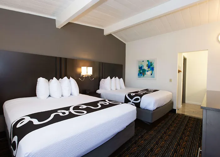 Surestay Hotel By Best Western Seaside Monterey