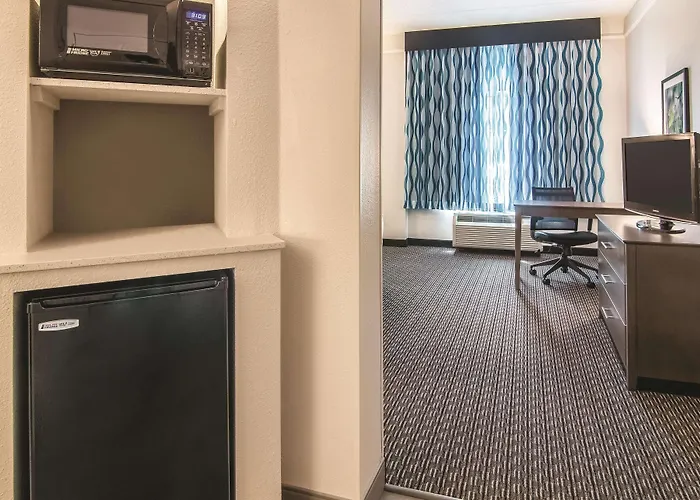 La Quinta By Wyndham Orlando Ucf