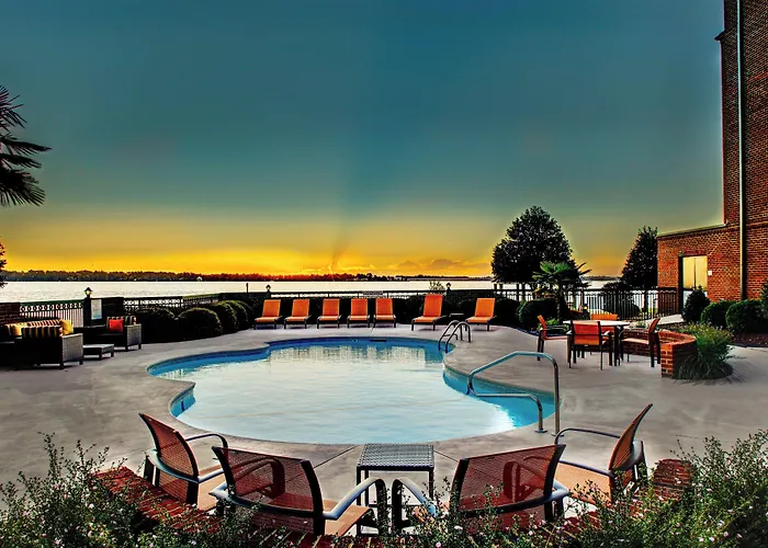 Courtyard By Marriott Riverfront New Bern