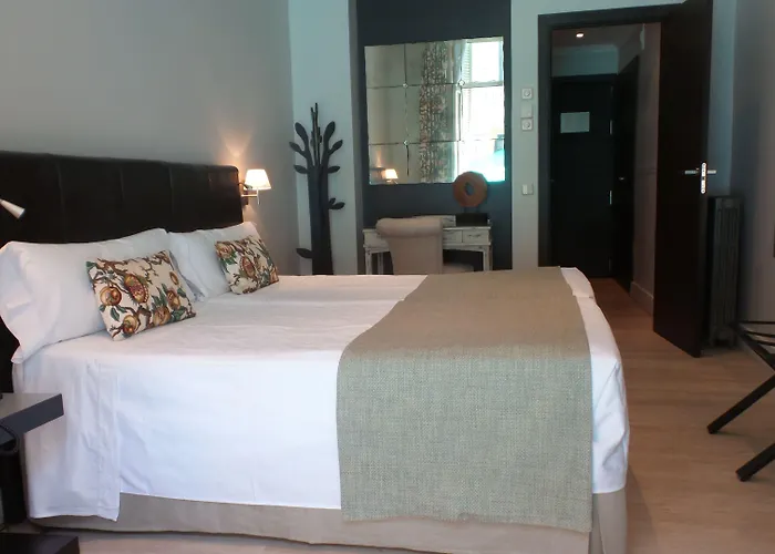 Hotel Moderno Puerta Del Sol