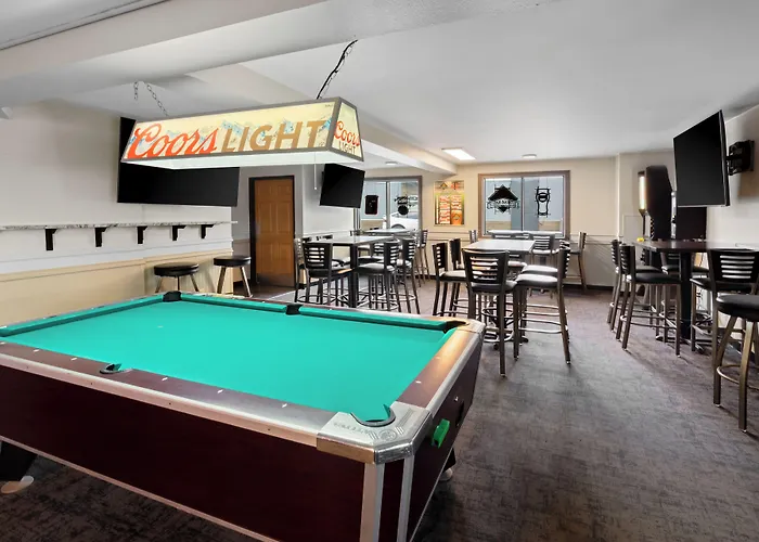 Fargo Inn And Suites