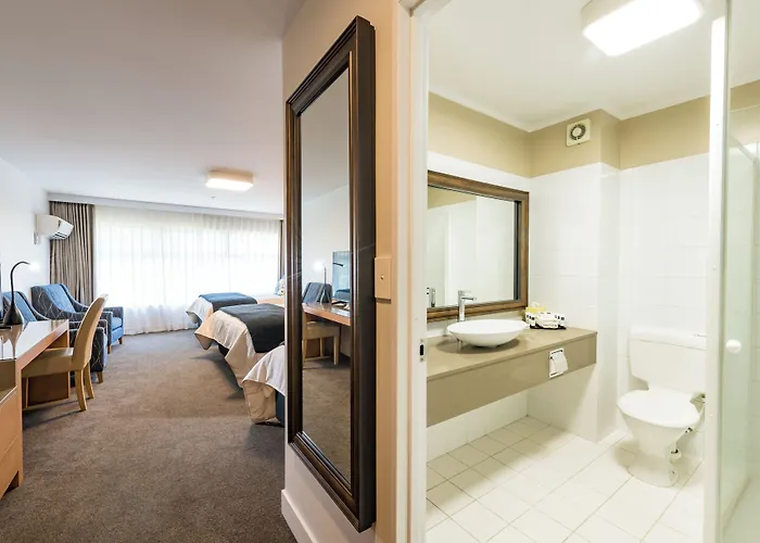 Distinction Hamilton Hotel & Conference Centre