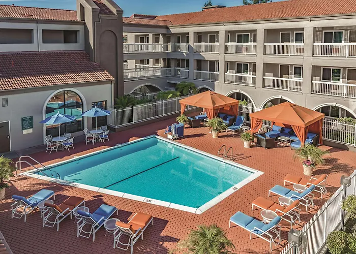 La Quinta Wyndham Sfo Airpt West Millbrae-Pres Award Winner-Free Arprt Shtl Until 110Am