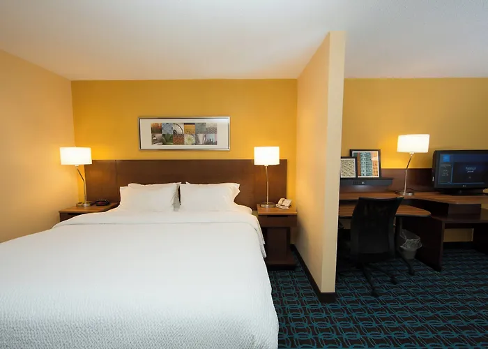 Fairfield Inn & Suites Burlington