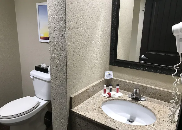 Days Inn By Wyndham Joplin