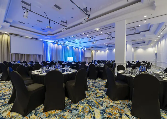 Hotel Grand Chancellor Adelaide