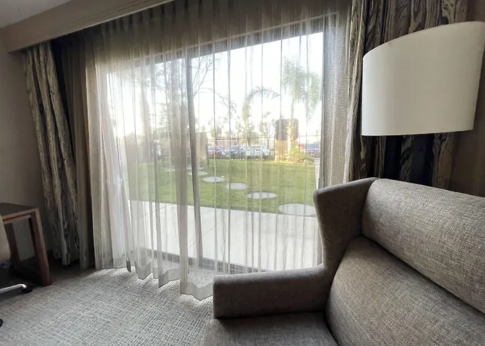 Doubletree By Hilton Fresno Convention Center