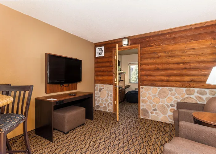 Grand Canyon Hotel & Suites