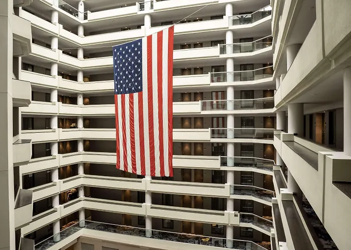 Embassy Suites By Hilton Crystal City National Airport