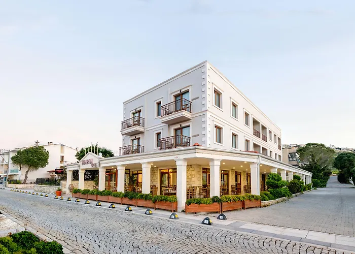Hanedan Otel Foca Izmir