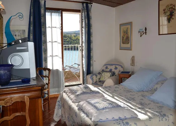 Auberge Du Lac