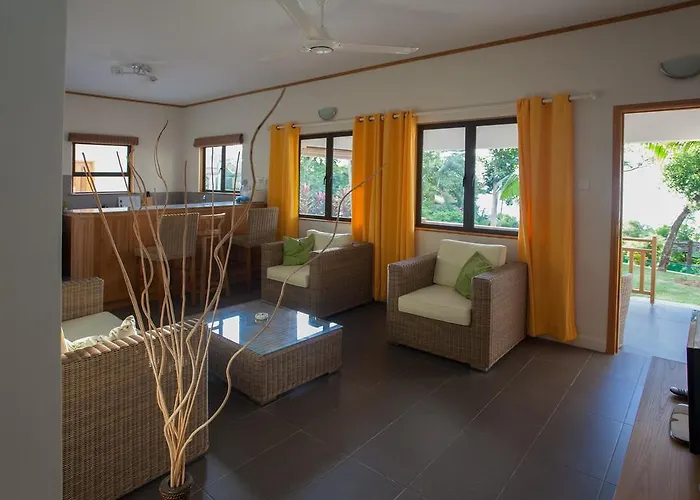 Anse Soleil Beachcomber Hotel And Self Catering