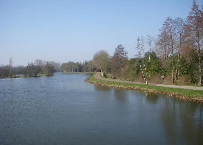 Au Relais De L'Oust