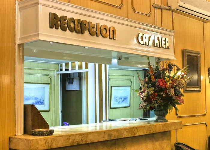 Victoria Azur Hotel
