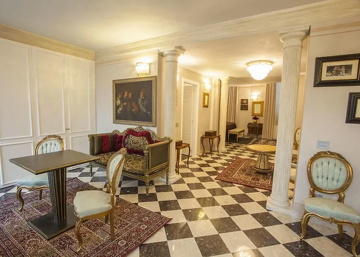 Martins Residence De Luxe