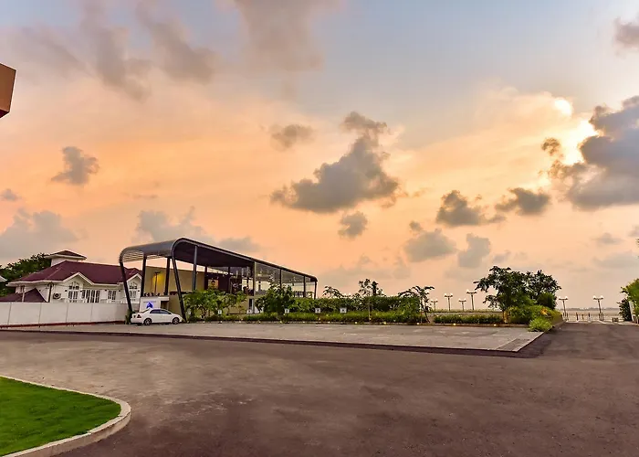 Grandeeza Luxury Hotel Katunayaka