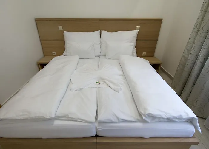 Hotel A Restaurace U Stavare