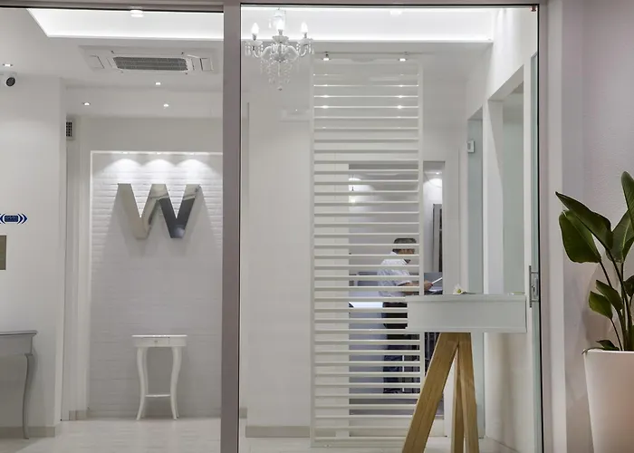White Suite & Apartments