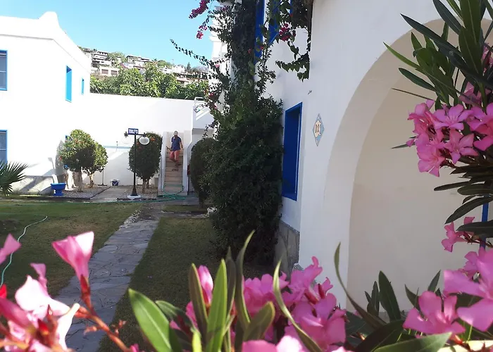 Paradise Apart Hotel