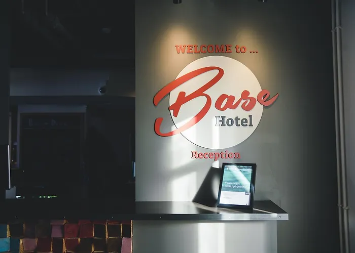 Base Hotel By Keflavik Airport