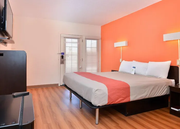 Days Inn By Wyndham Brawley