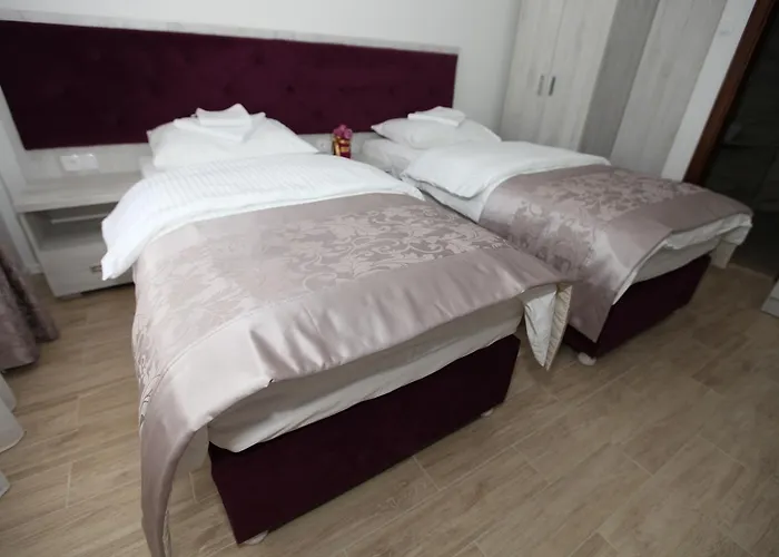 Apis Hotel