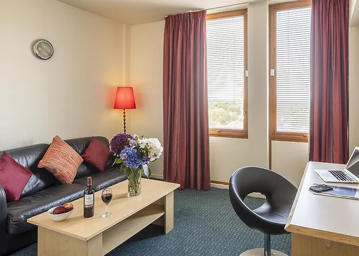 St Giles Heathrow - A St Giles Hotel
