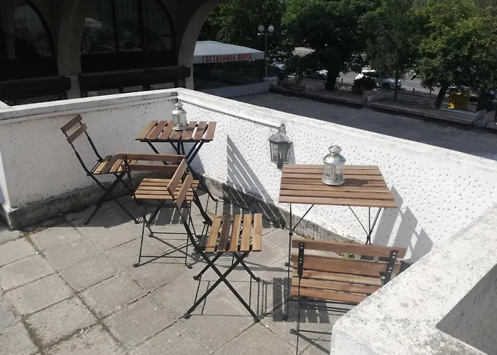 The Bulevard Hotel