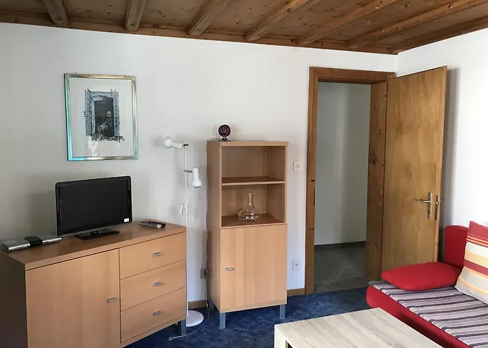 Aparthotel Chasa Valaer