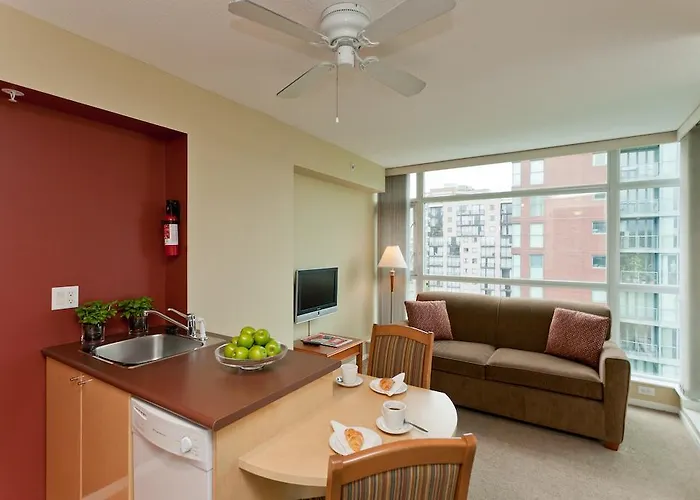 Lord Stanley Suites On The Park