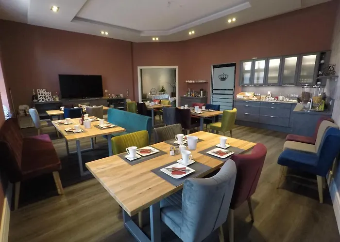 Hotel - Pension & Gaststaette "Alter Koenig"