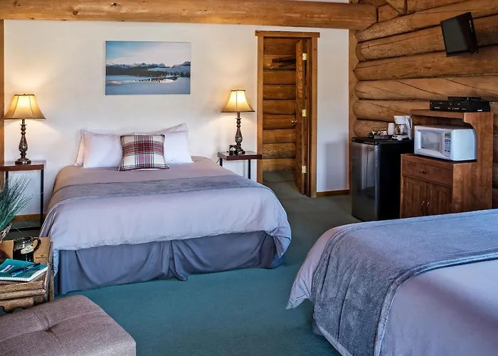 Triangle C Cabins
