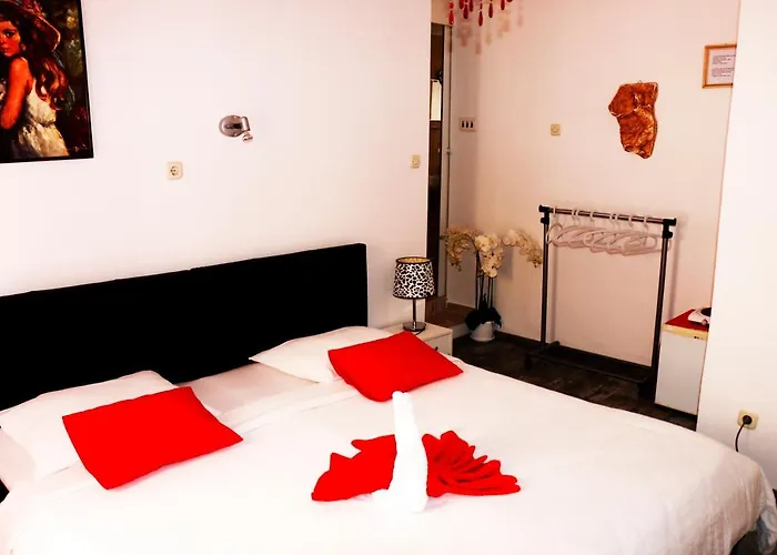 Rooms And Apartment Stambuk