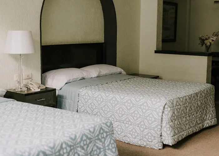 Hotel Leon