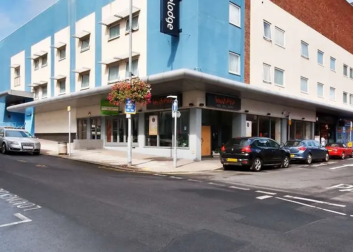 Travelodge Newport Central
