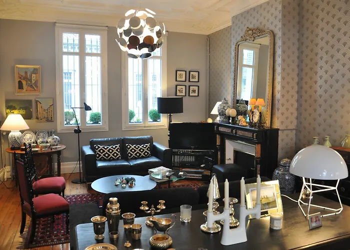 La Villa Desvaux De Marigny