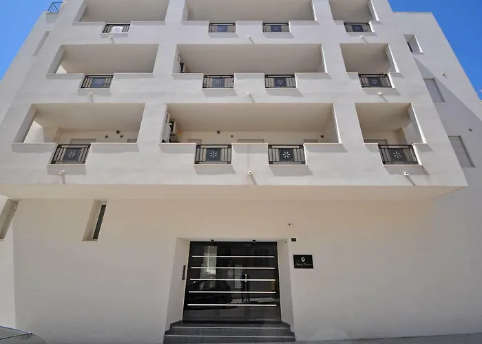 Felicity Residence
