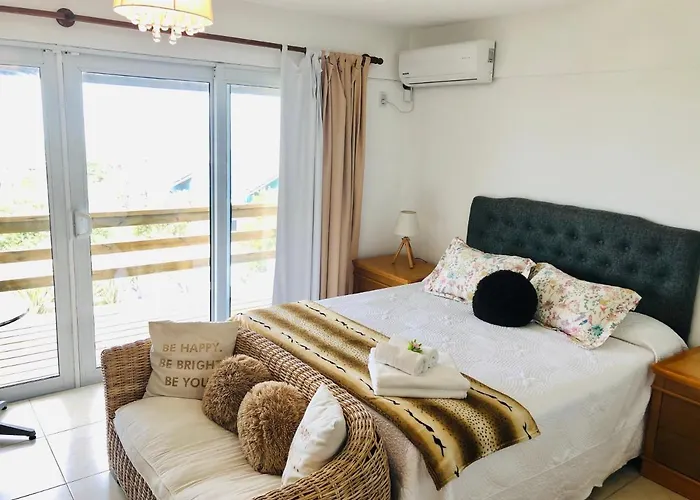Unique Hotel & Suites