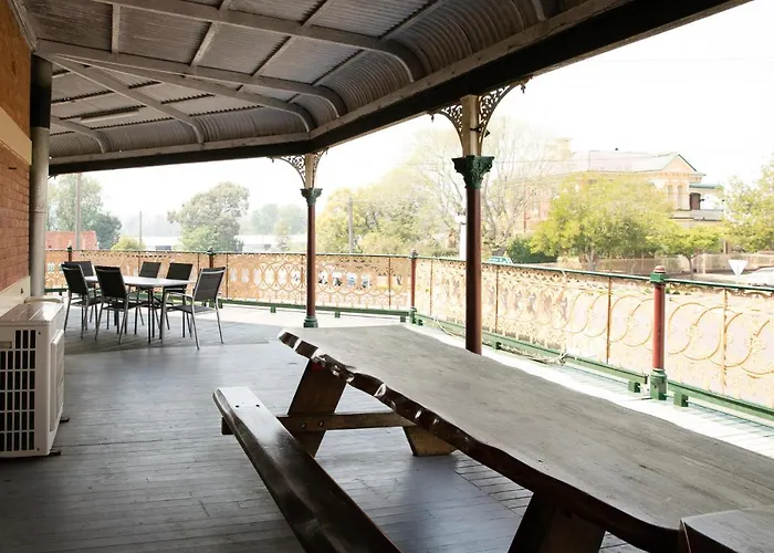 Bank Hotel Dungog