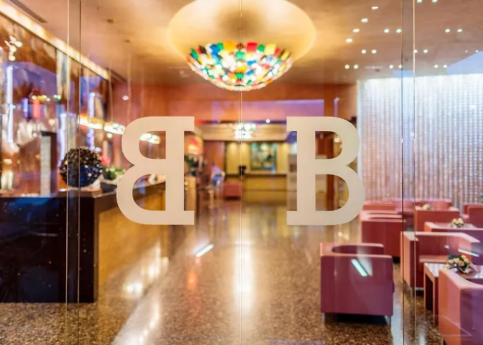 Base Hotel