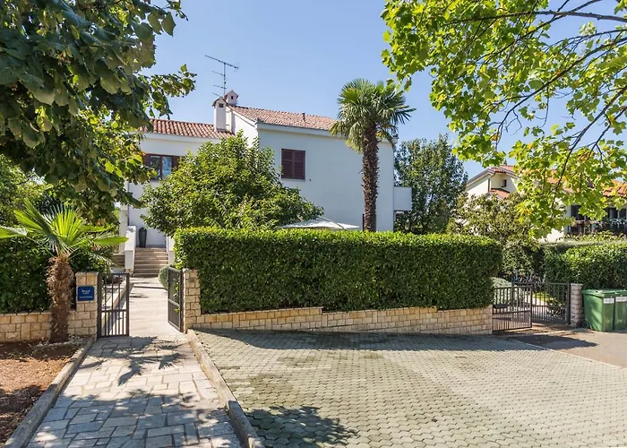 Apartments Bori
