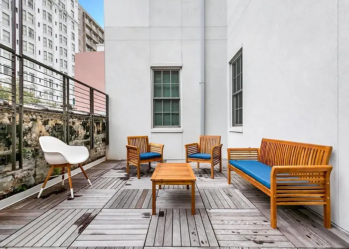 1 And 2 Bedroom Private Condos Steps Away From French Quarter