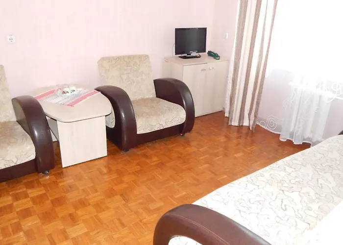 Akademicheskaya Hotel