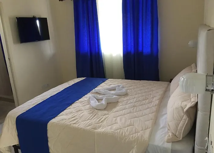 Hotel Cotubanama Samana