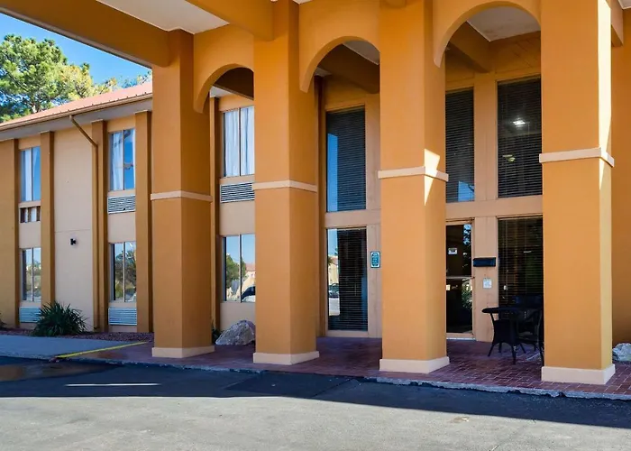 Mesilla Valley Days Inn & Suites