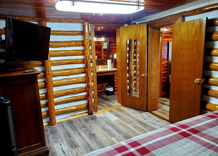 Log Cabin Inn